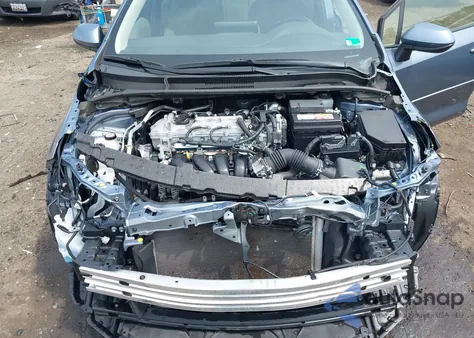 2022 Toyota Corolla Le z USA, uszkodzony, nr VIN JTDEPMAE4N3004674